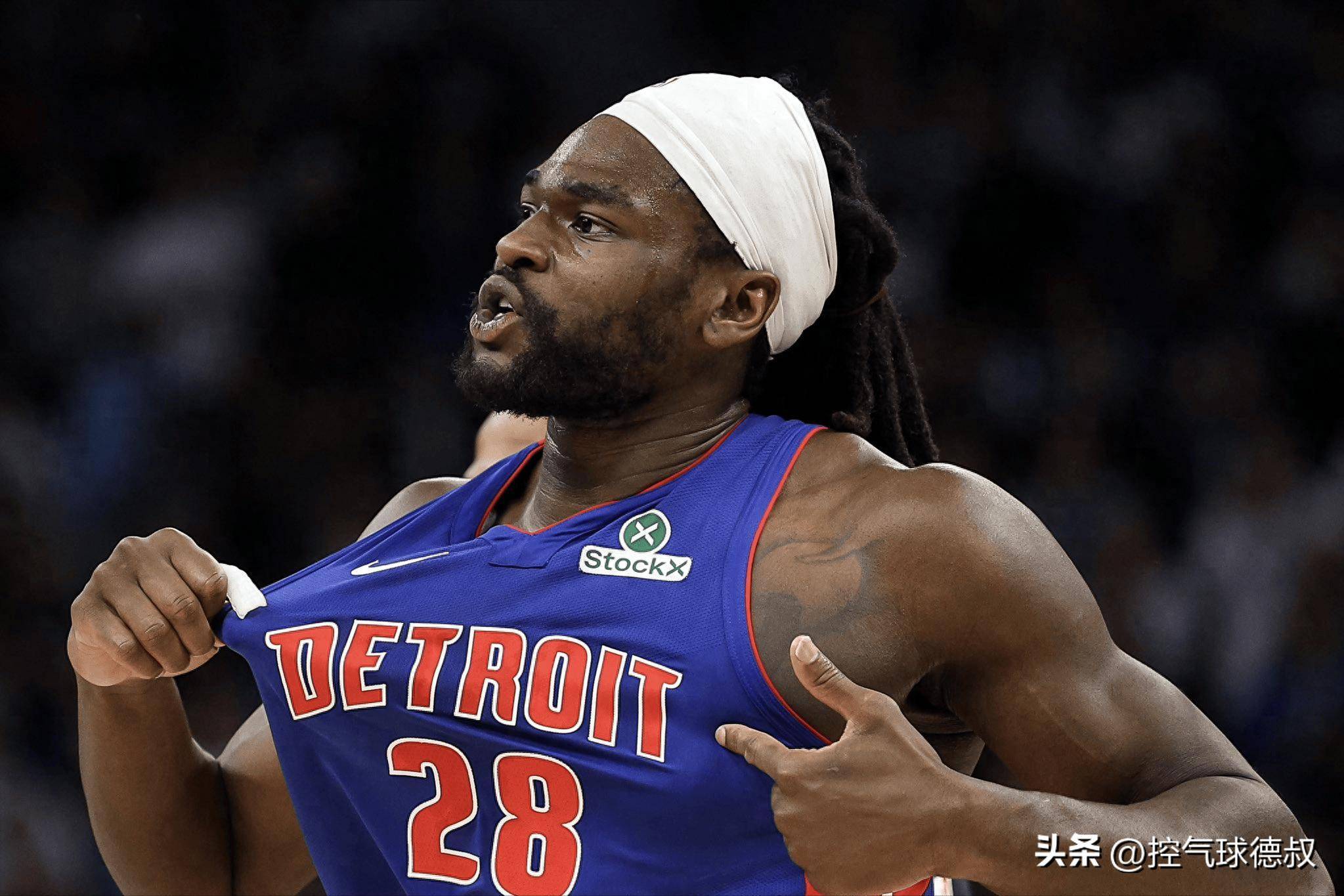 包含那不勒斯战术微调备战NBA季后赛法兰克福再遭质疑备战全明星赛之后，阿扎伦卡与60激战雄鹿分钟的词条